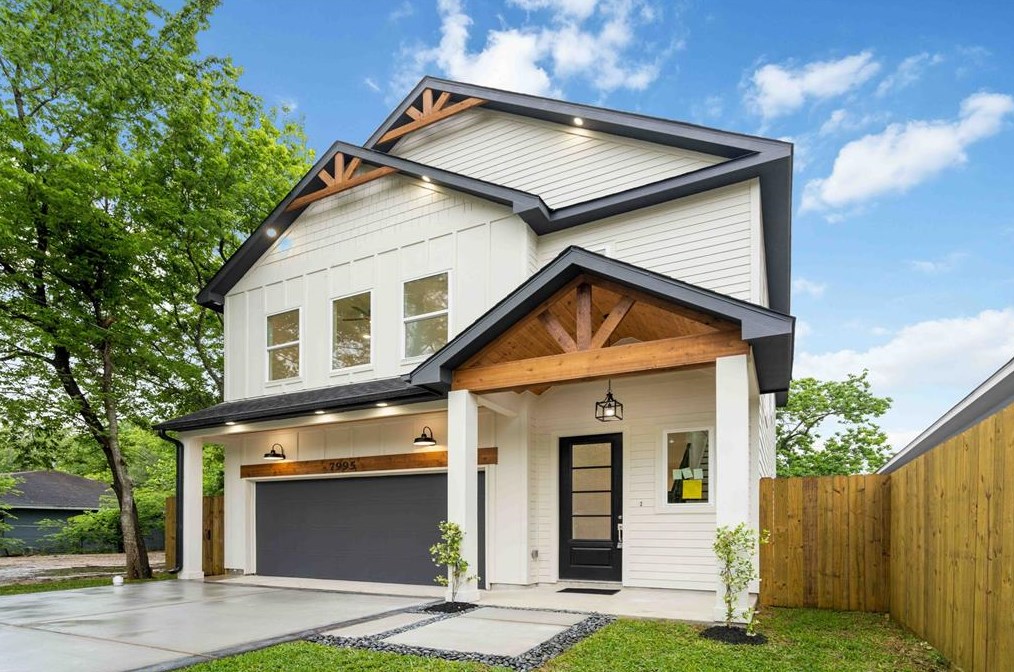 7995 Sparta St, Houston, TX 77028