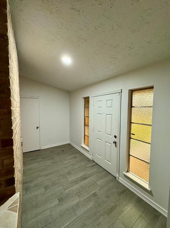 7754 Round Bank Dr, Houston, TX 77064