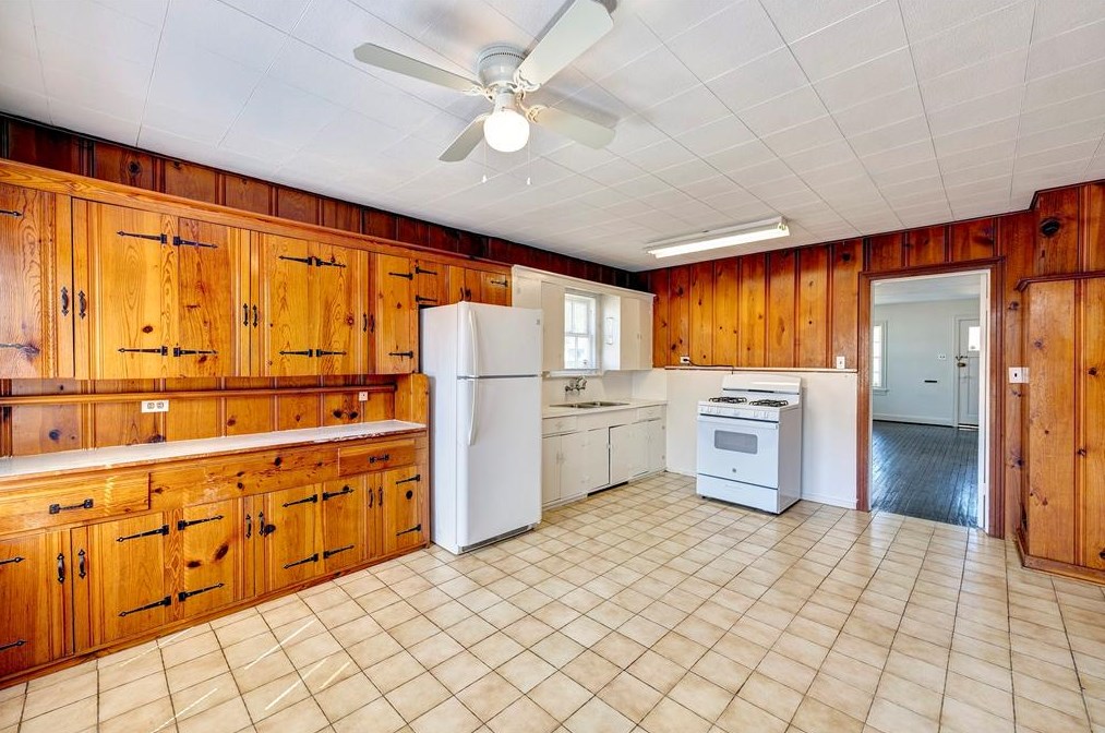 939 Robbie St, Houston TX  77009-2944 exterior