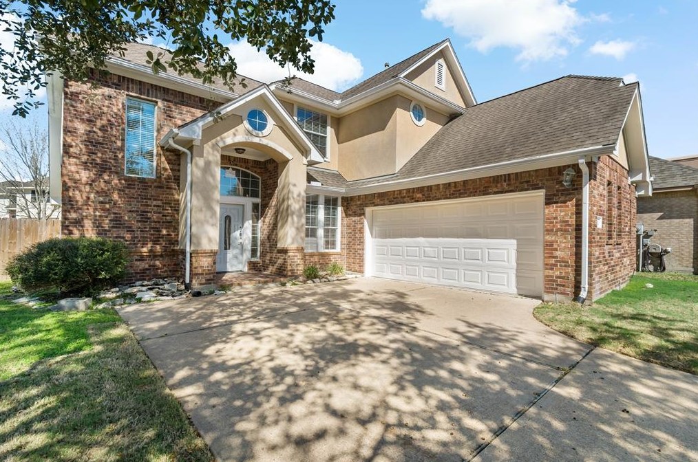 2611 S Breeze Dr, Manvel, TX 77578