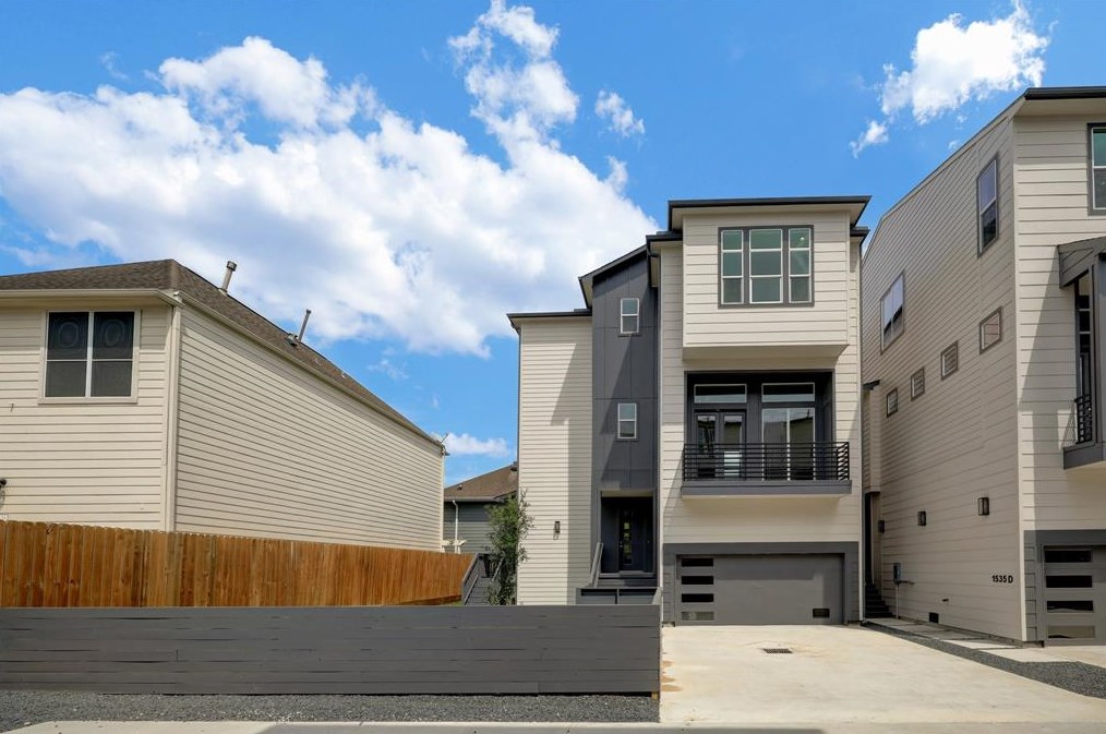 1535 W 24th St #e, Houston, TX 77008