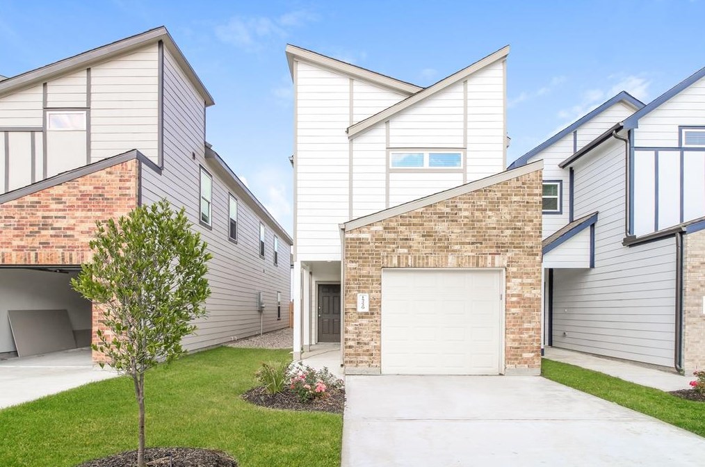 15229 Estrella E, Houston, TX 77073