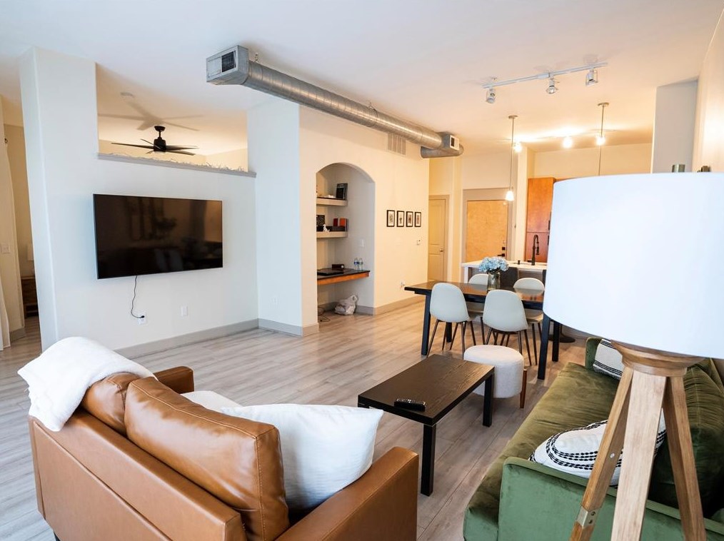 1901 Post Oak Blvd Apt 1402, Houston, TX 77056