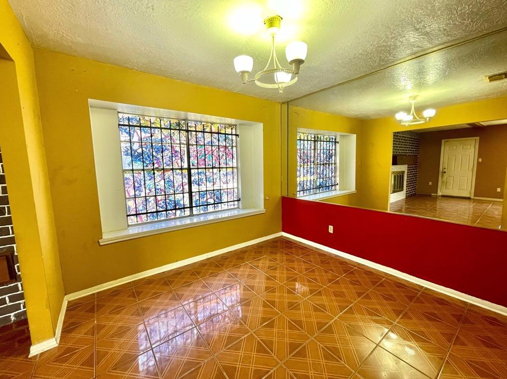 3603 Mckinley Ln, Houston, TX 77088-5605