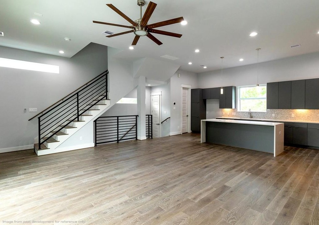 539 Schweikhardt, Houston TX  77020-7745 exterior