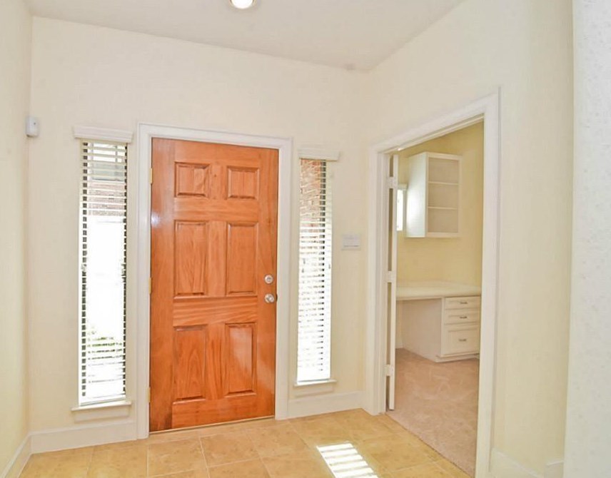 3725 Main Plaza Dr, Houston, TX 77025