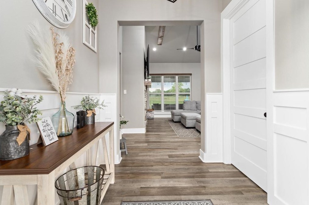 604 Dayna Ln, Grayburg, TX 77659