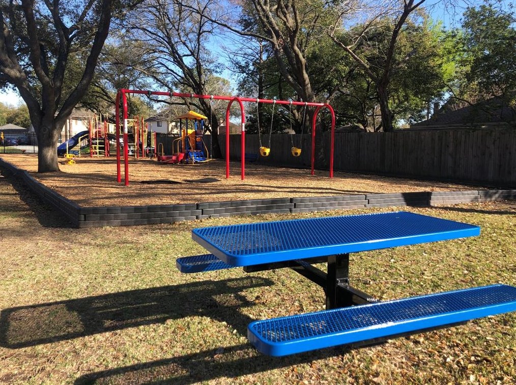 11311 Wickersham Ln, Houston TX  77027-4013 exterior