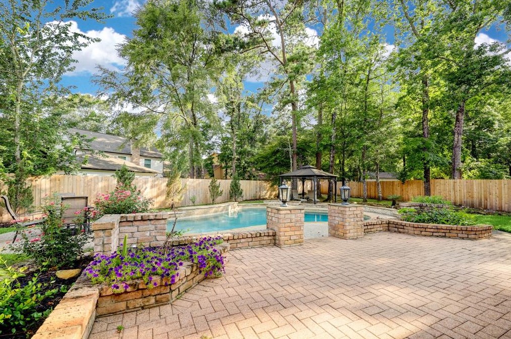 25 Postvine Ct, Spring, TX 77381