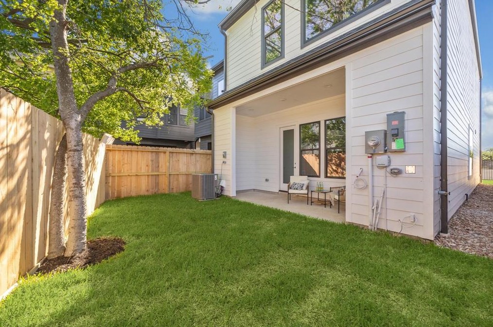 413 Edgewood St, Houston TX  77011-3229 exterior