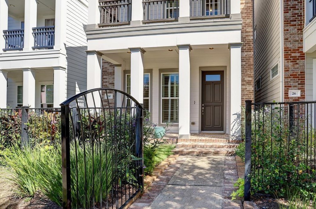 30 Rafters Row, Spring, TX 77380