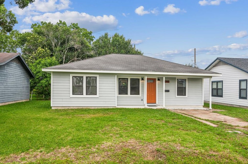 2360 Clearview St, Beaumont, TX 77701-6409
