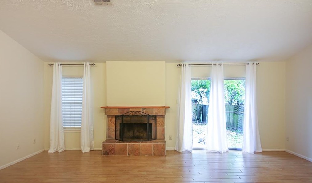 11 Trummel Ct, Spring TX  77381-3524 exterior