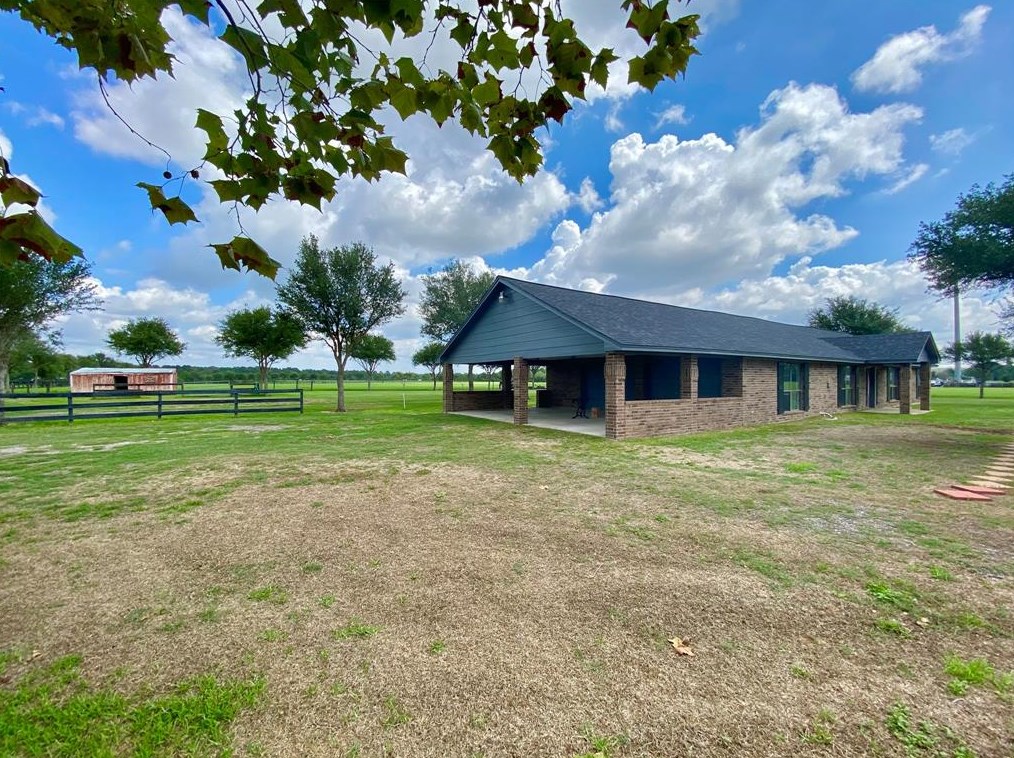 15334 Boudreaux Rd, Tomball, TX 77377
