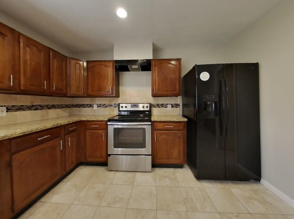 5107 Dunnethead Dr, Houston TX  77084-1907 exterior