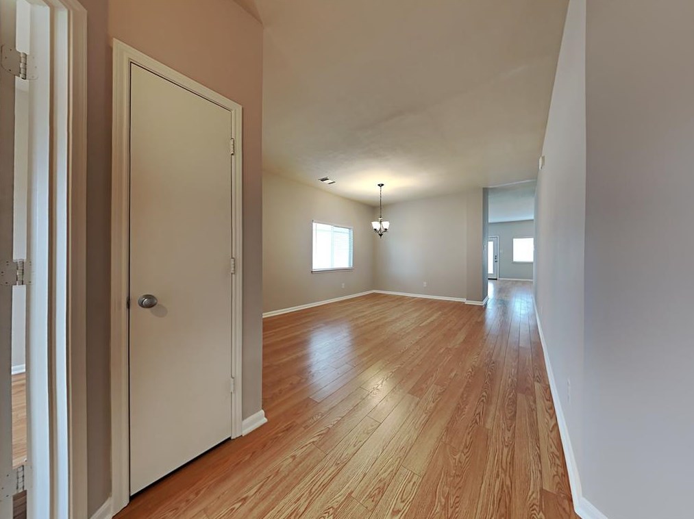 1215 Grassy View Dr, Houston, TX 77073