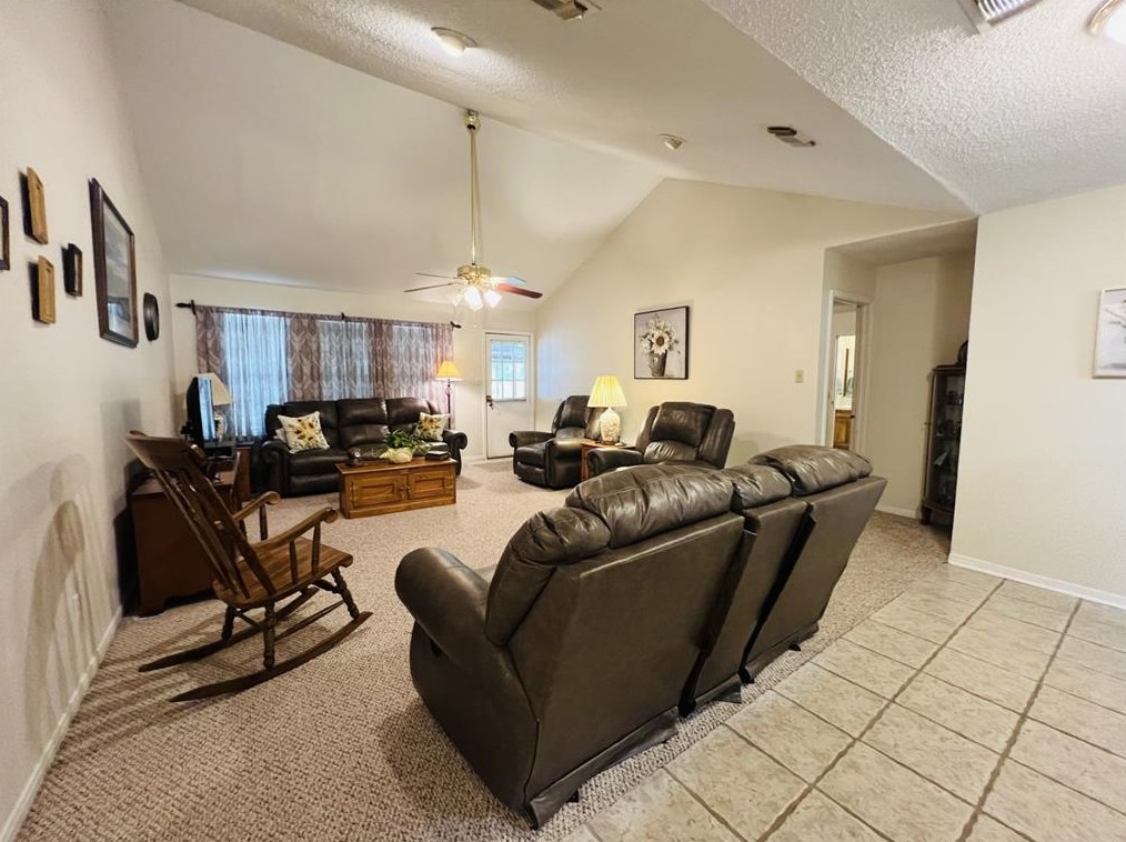 424 County Road 243, Angleton, TX 77515-7152