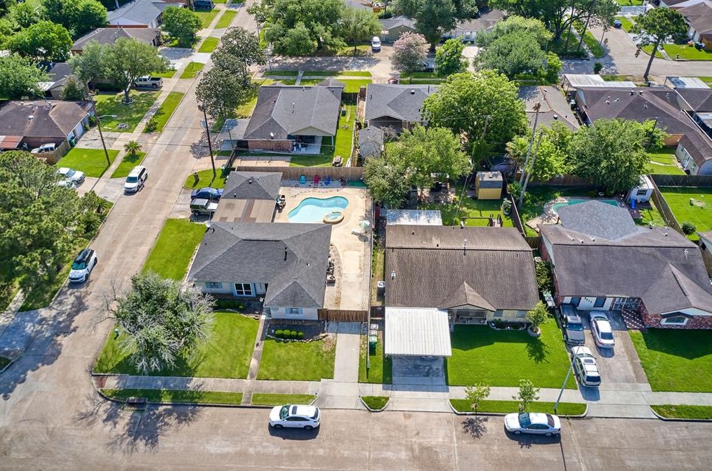 2303 Rodney St, Houston, TX 77034-1132