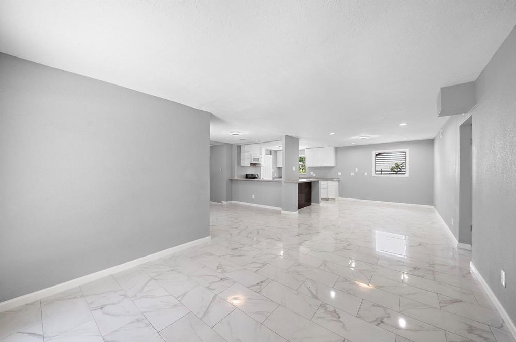 13303 Glenwyck St, Houston TX  77045-3213 exterior