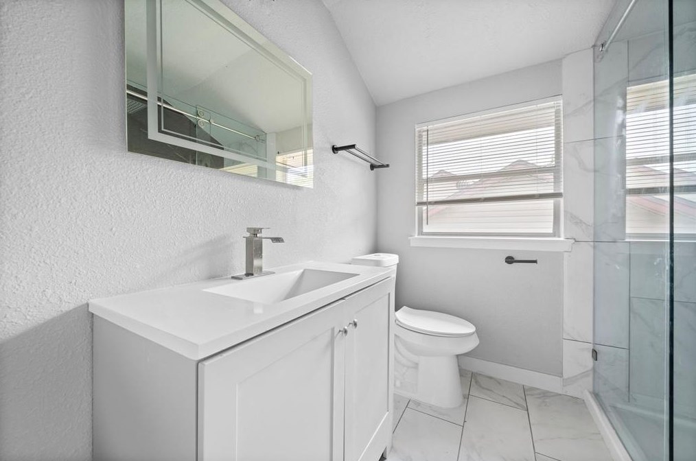 13303 Glenwyck St, Houston TX  77045-3213 exterior