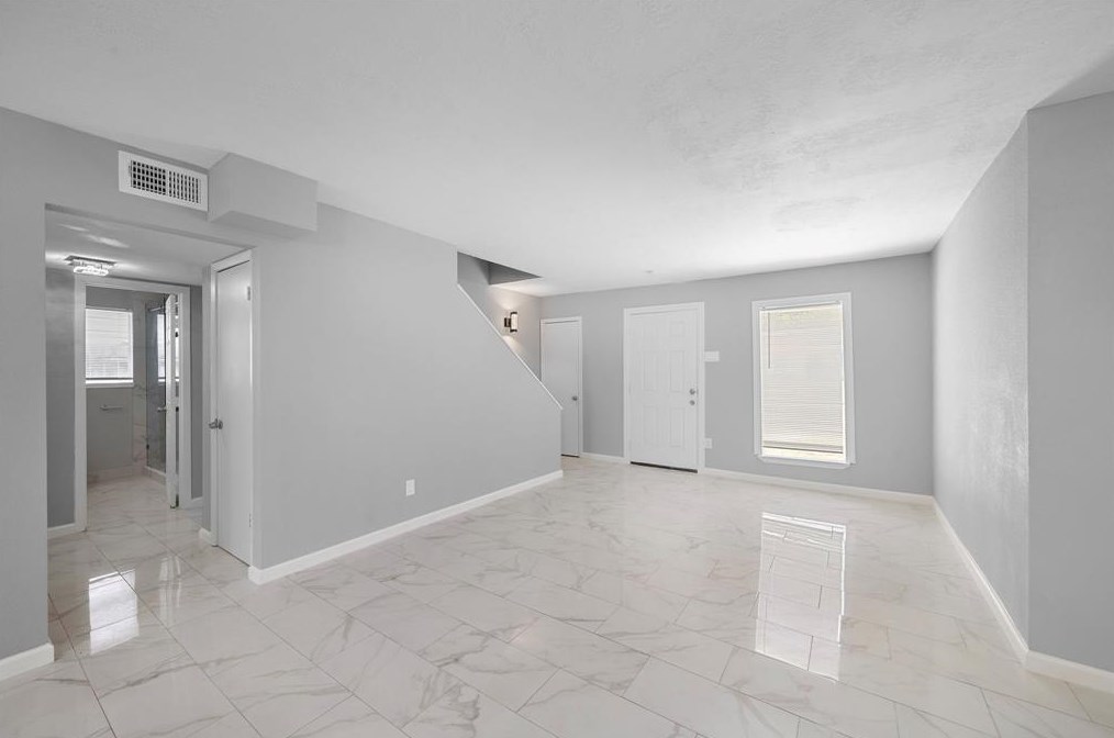 13303 Glenwyck St, Houston TX  77045-3213 exterior