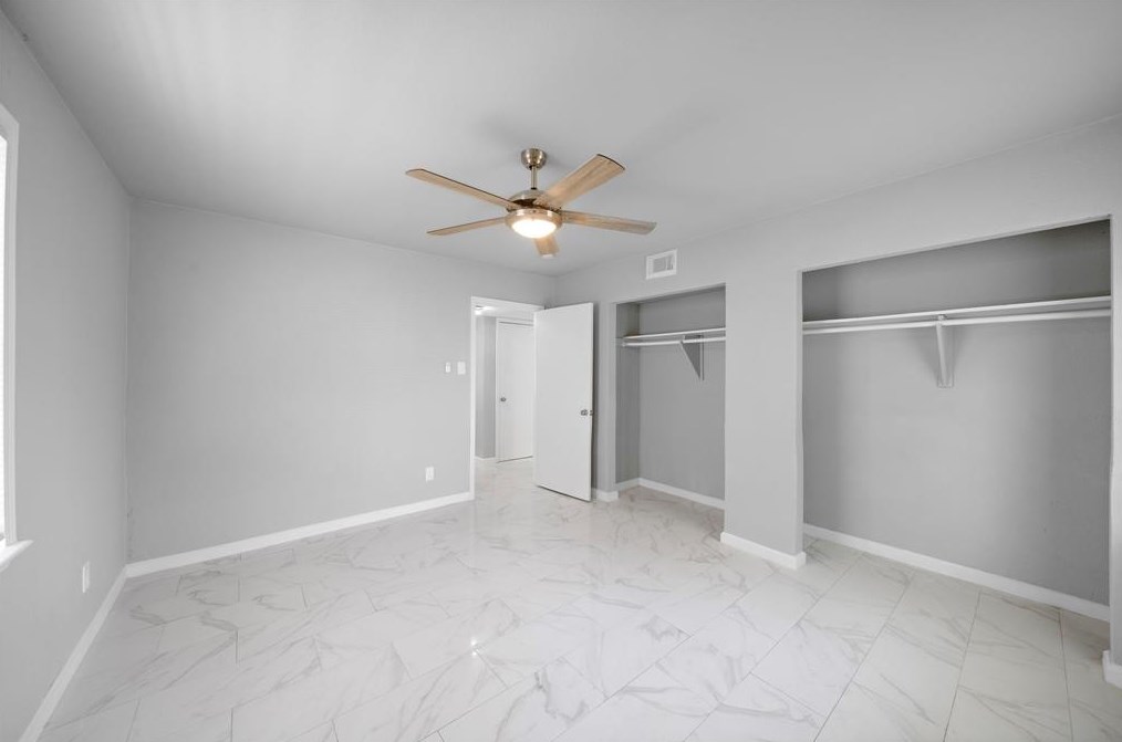 13303 Glenwyck St, Houston TX  77045-3213 exterior