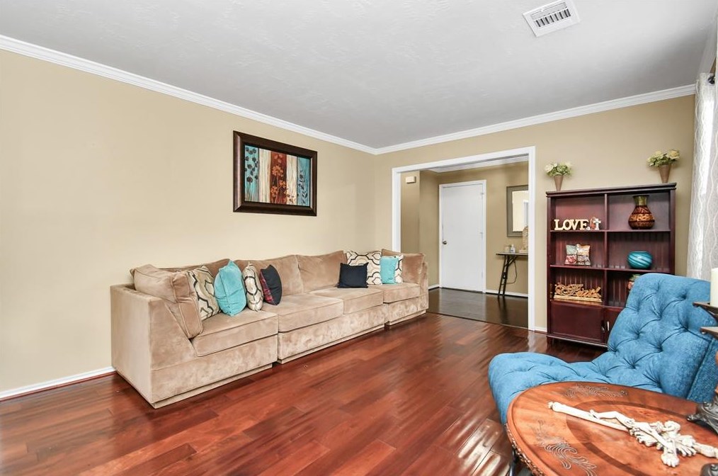 11119 Kirkvale Dr, Houston TX 77089-3636 exterior