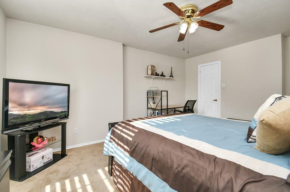 11119 Kirkvale Dr, Houston TX 77089-3636 exterior