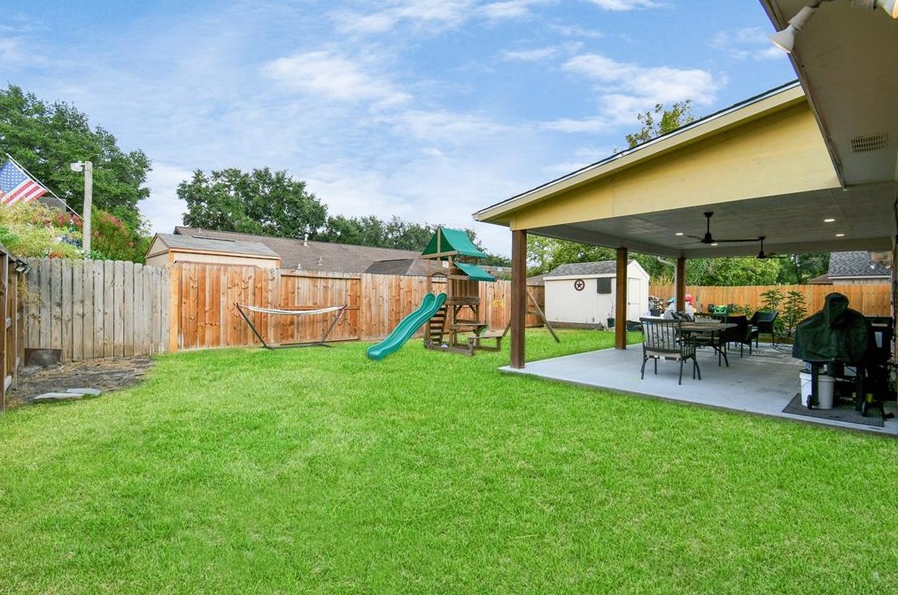 11119 Kirkvale Dr, Houston TX 77089-3636 exterior