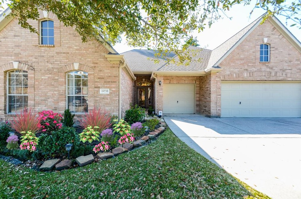 19735 Cypresswood Lake Dr, Spring, TX 77373-3058