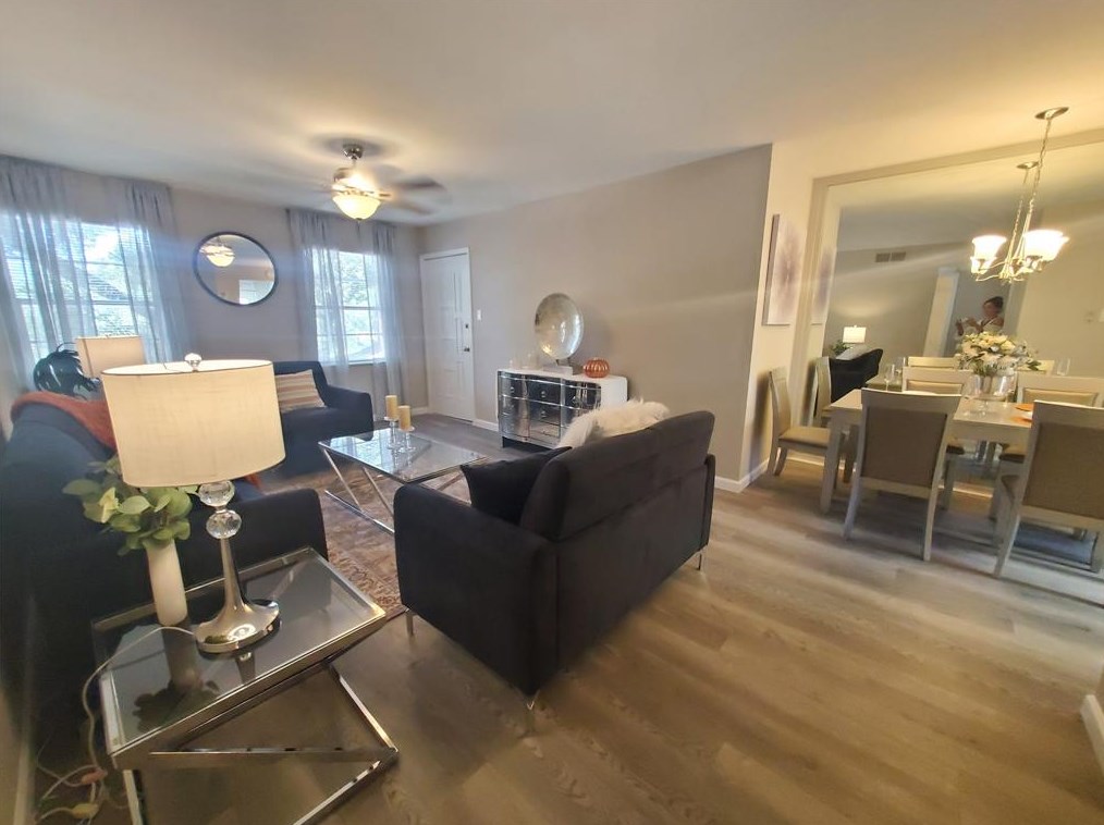 11607 Chimney Rock Rd #13, Houston, TX