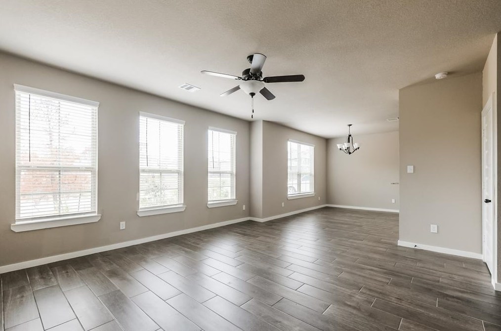 178 Parkgate #b, Conroe, TX 77304