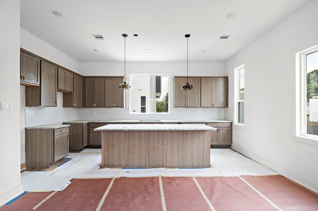 1644 Tidwell Rd, Houston, TX 77091-5572