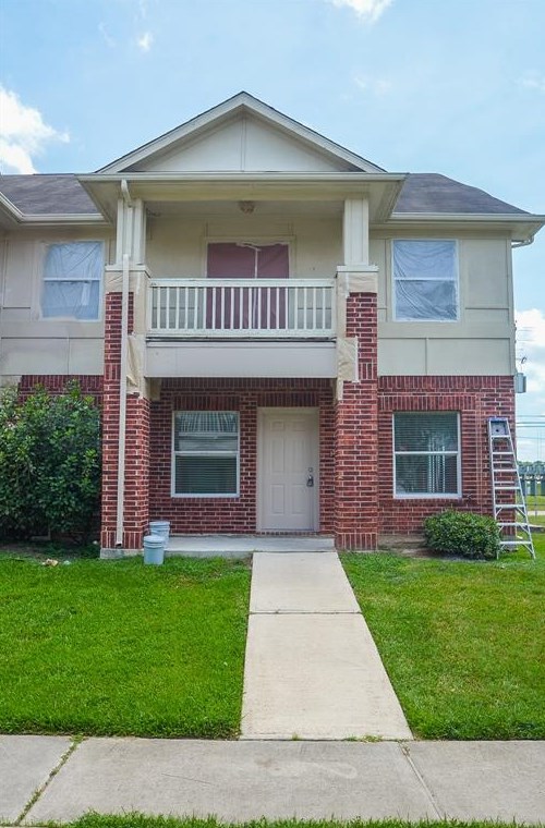 1618 Lake Dr, Missouri City, TX 77459
