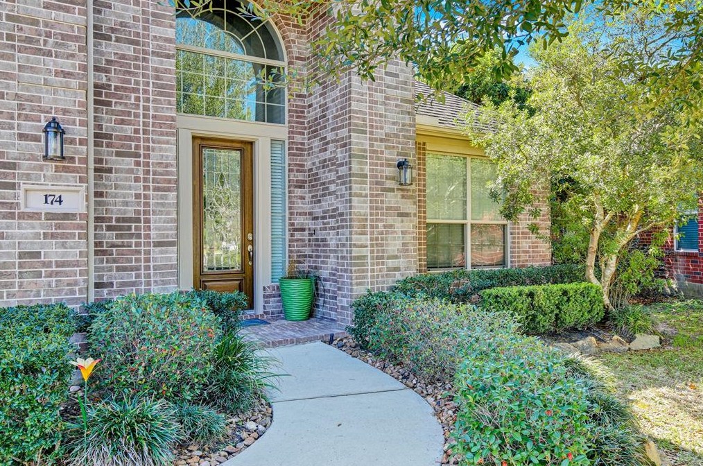 174 Pinto Point Pl, Spring, TX 77389-4390