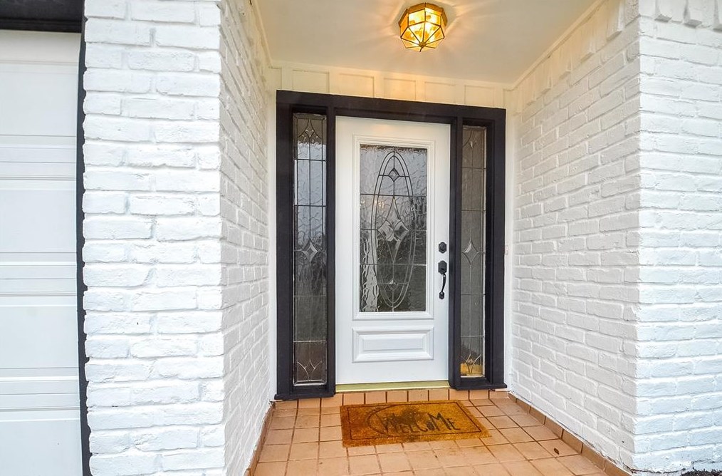 12222 Green Glade Dr, Houston, TX 77099-3118