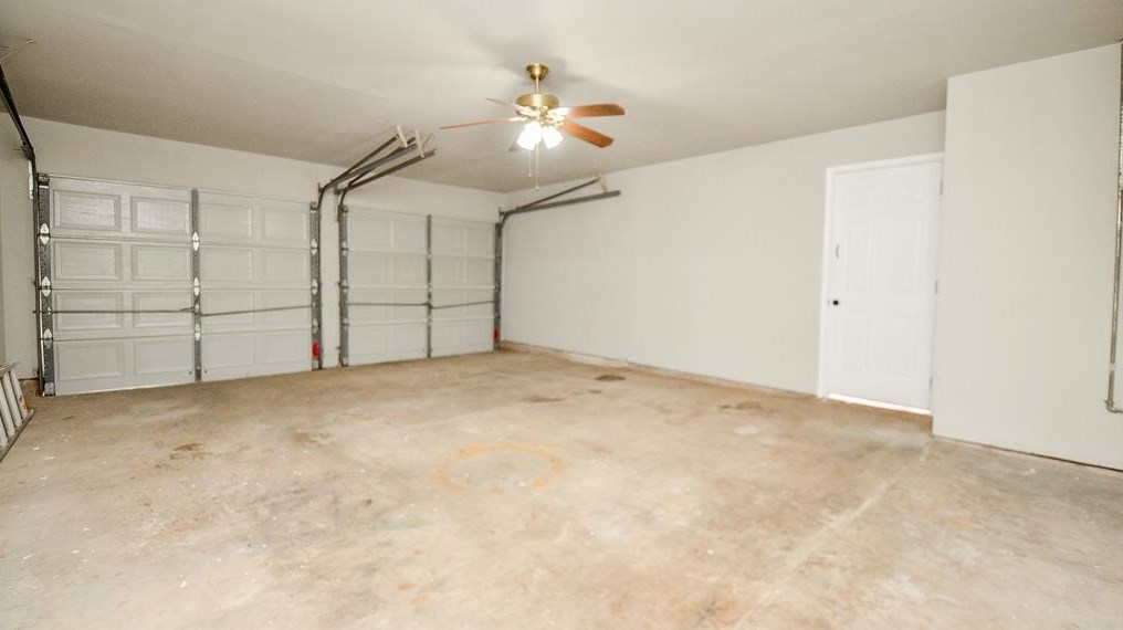 12222 Grn Glade Dr, Houston TX  77099-3118 exterior