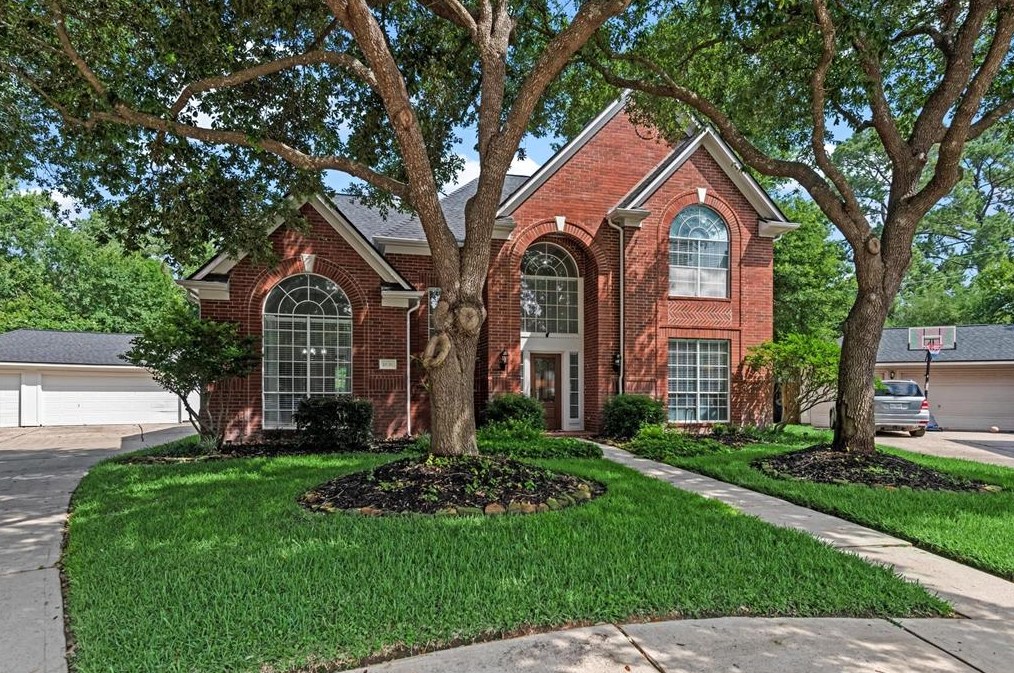 11838 Lake Grove Ct, Tomball, TX 77377