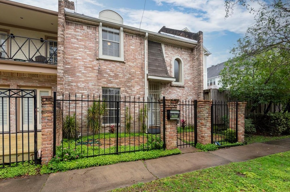 2511 Commonwealth St, Houston, TX 77006