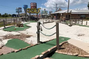 1987 Hwy 87, Crystal Beach, TX 77650 - Photo 34