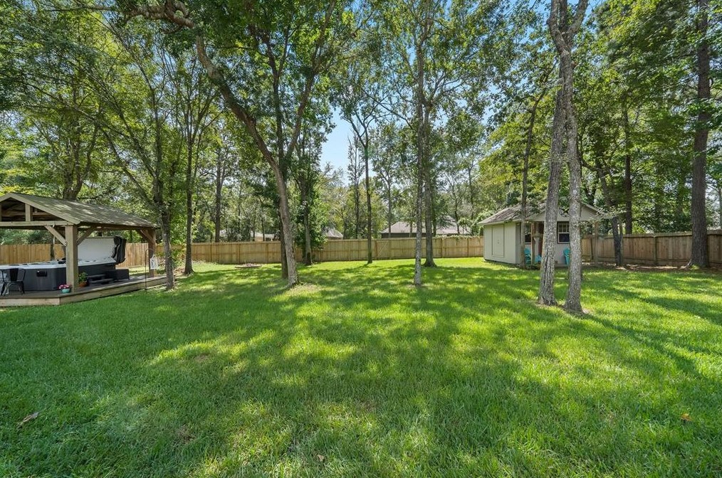 12507 Mustang Ct, Magnolia, TX 77354