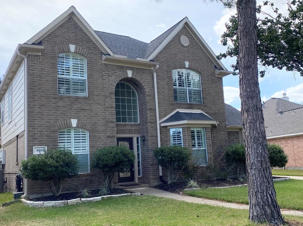 9811 Therrell Dr, Houston, TX 77064