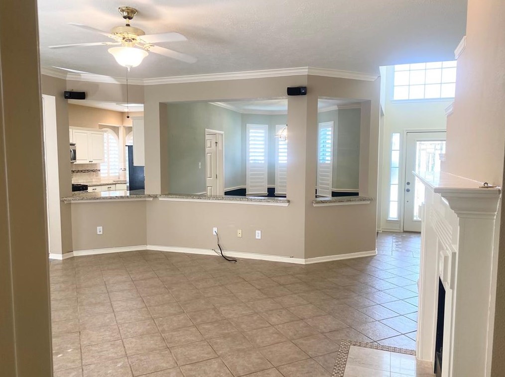 9811 Therrell Dr, Houston TX  77064-7467 exterior