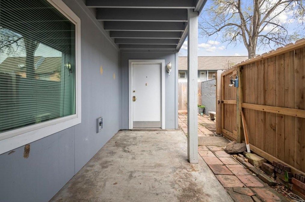 1433 Cedar Post Ln Apt 34, Houston, TX 77055