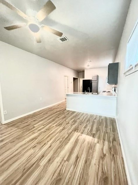 516 S 1st St, Morgans Point, TX 77571