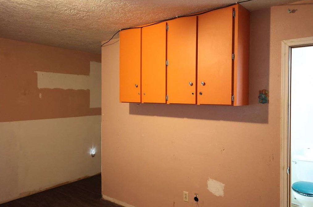 7003 Kingsway Dr, Houston TX  77087-6023 exterior