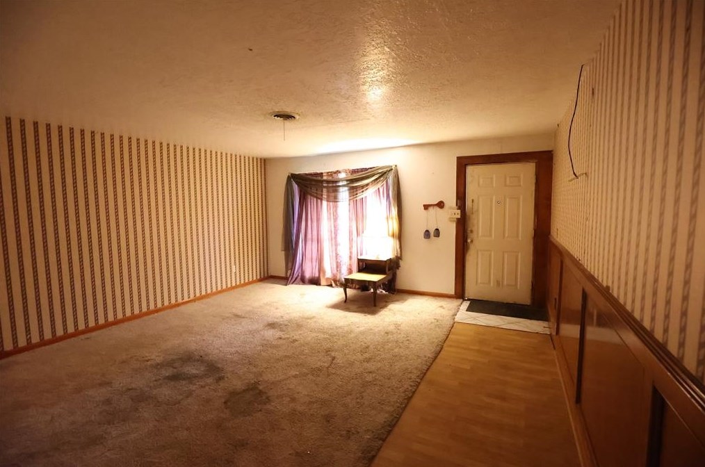 7003 Kingsway Dr, Houston TX  77087-5211 exterior