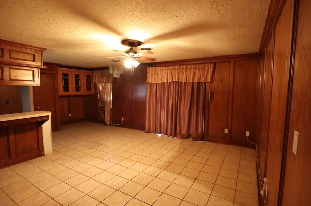 7003 Kingsway Dr, Houston TX  77087-6023 exterior