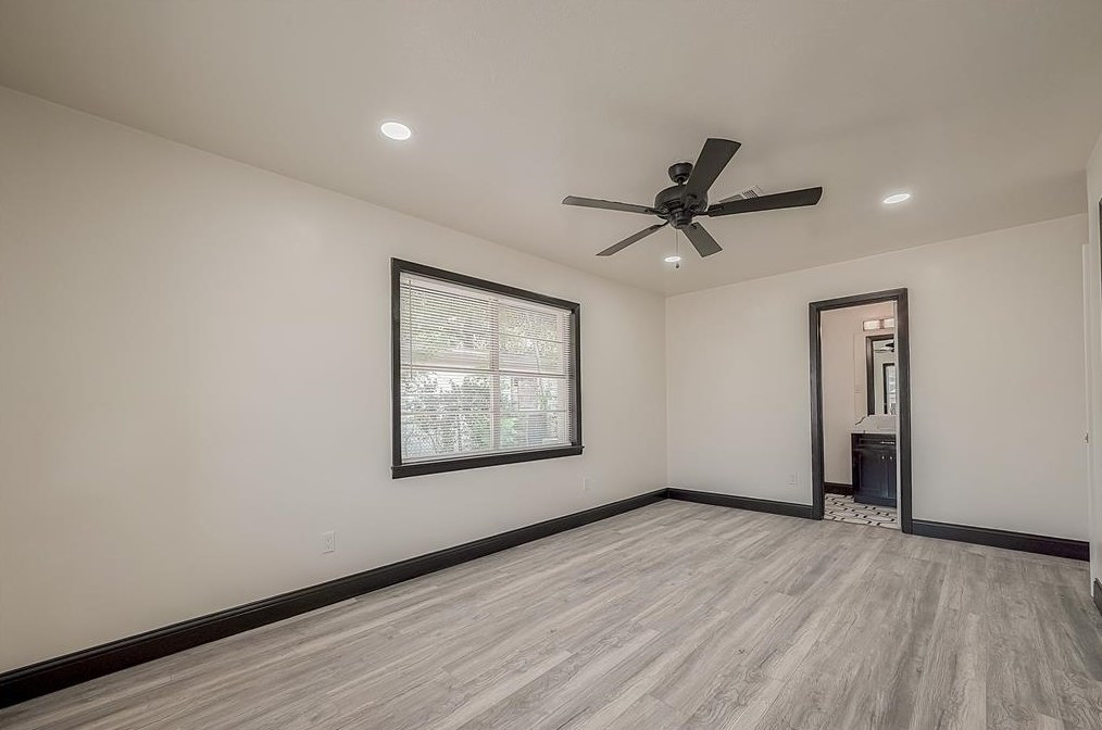 5715 Corl St, Houston TX 77087-4107 exterior