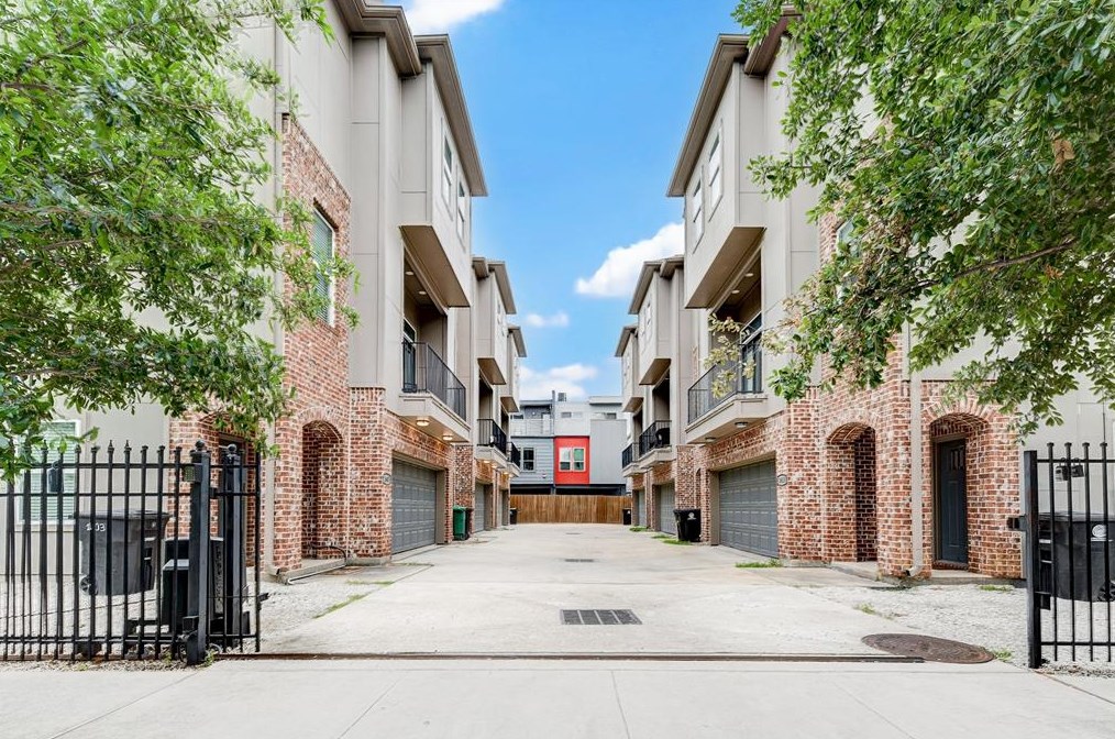 1609 Colorado St, Houston, TX 77007-4013